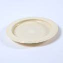 Assiette avec bord intérieur