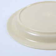 Assiette avec bord intérieur