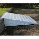 Rampe de seuil avec support latéral Rampe de seuil avec support latéral