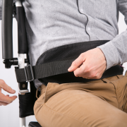 Ceinture de maintien respirante pour fauteuil roulant