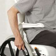 Fauteuil roulant de douche et de toilettes Clean