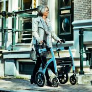 Déambulateur avec fauteuil de transfert Rollz