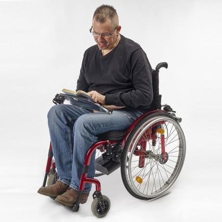 Tablette multi usages Acti'Tab pour fauteuil roulant Tablette multi usages Acti'Tab pour fauteuil roulant