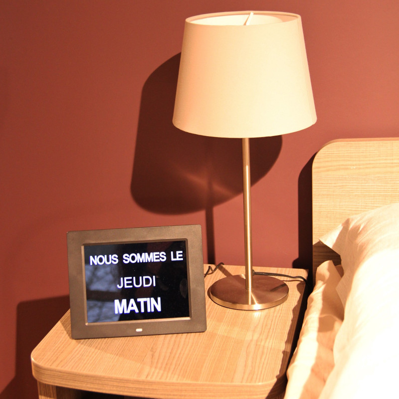 Horloge Calendrier Numérique - Date - Jour/Nuit - Heure - Tous Ergo