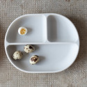 Assiette compartimentée à ventouse