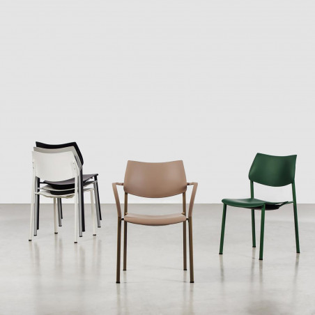 Chaise avec accoudoirs IO
