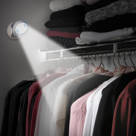 Spot détecteur de mouvement à piles