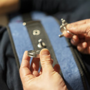 Contention abdominale pour le lit