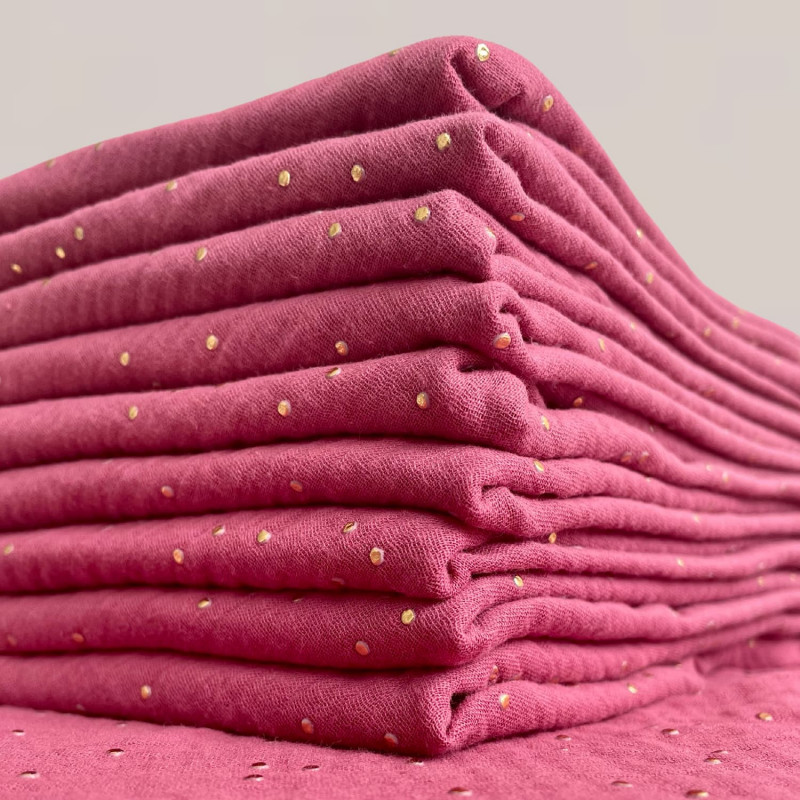 Foulard de table élégant avec fixation à aimant ForEstime - Framboise