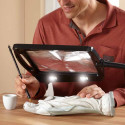 Lampe loupe sur pied