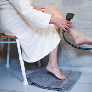 Chaise de douche design en bois