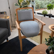 Chaise d'aide à la levée Paloma