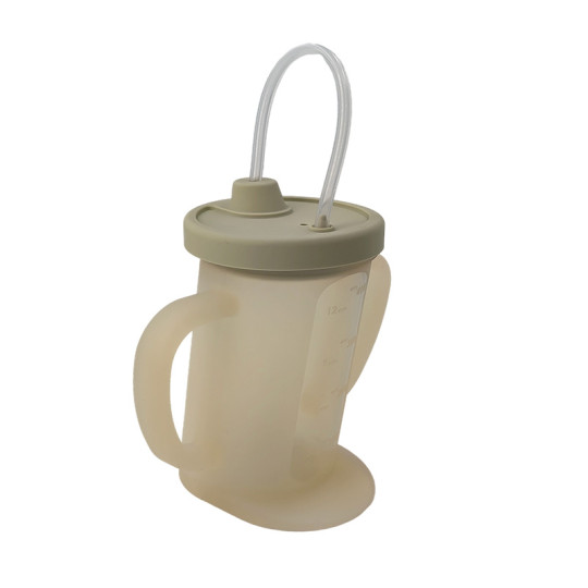 Tasse à anses avec paille...