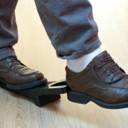 Tire-bottes et chaussures