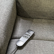 Fauteuil releveur électrique tissu 2 moteurs Camélia - reconditionné