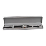 Montre parlante femme malvoyante