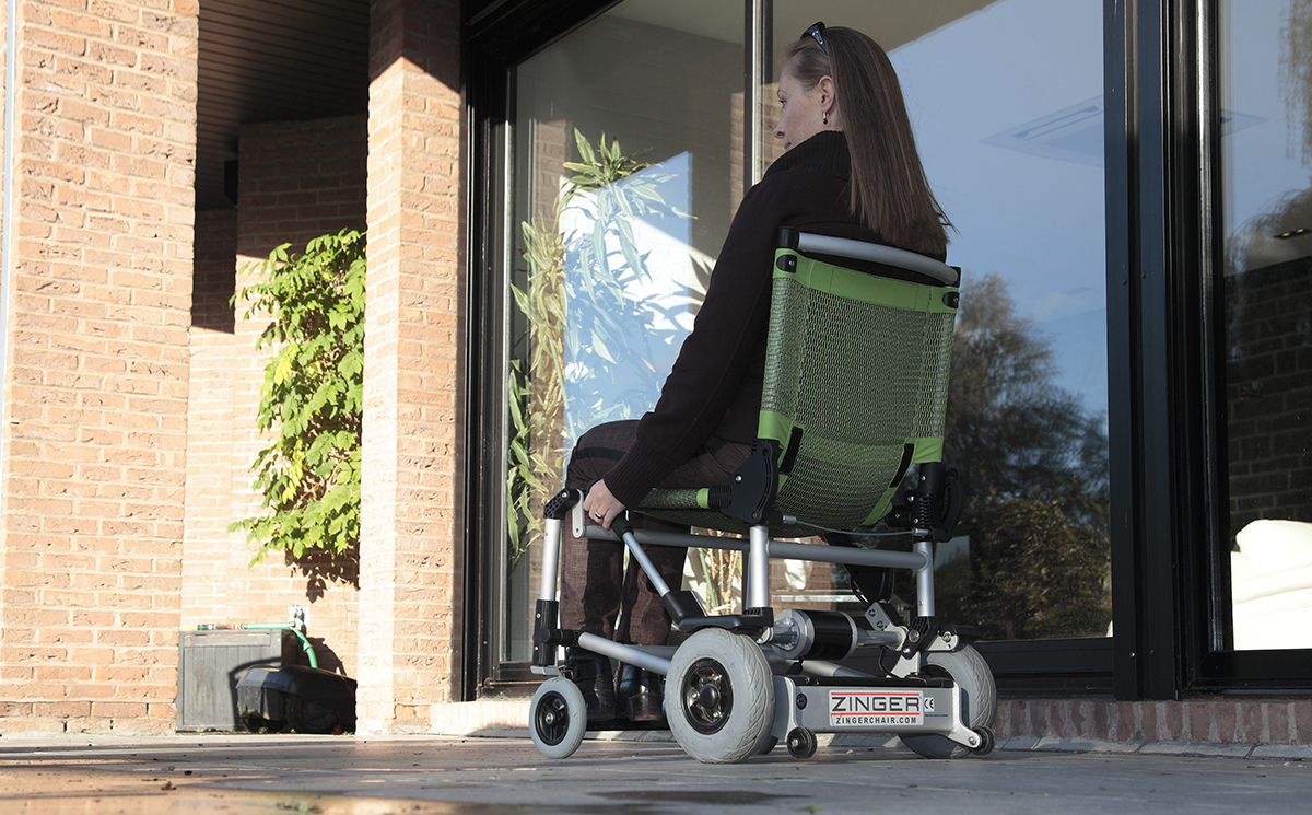 Fauteuil roulant électrique et pliable Zinger